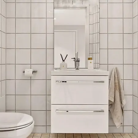 High End 2br - Balcony - Harbour View Bergen