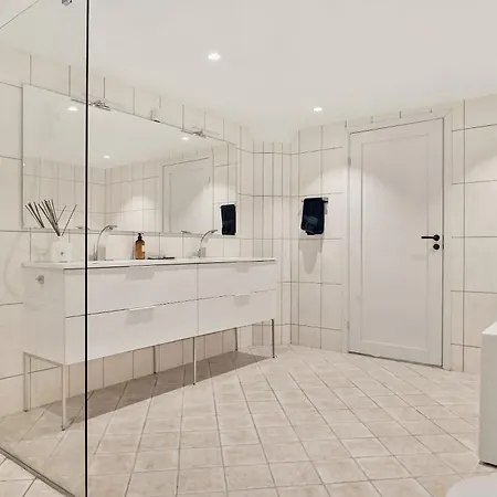 High End 2br - Balcony - Harbour View شقة *